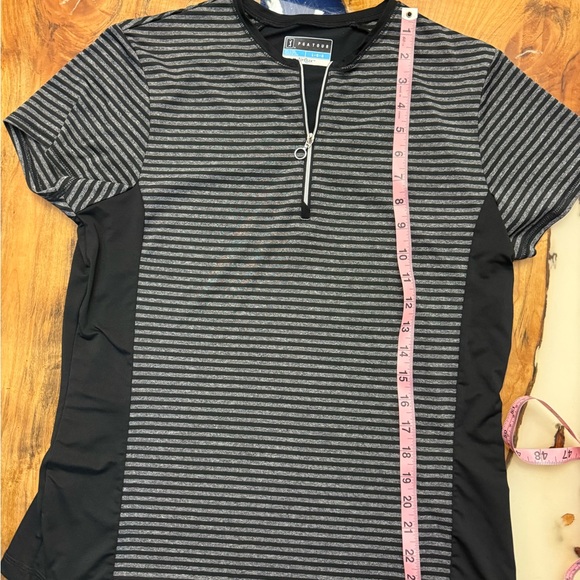 PGA TOUR Airflux Golf Top Women’s L Black Gray 1/4 Zip Performance - Picture 3 of 5